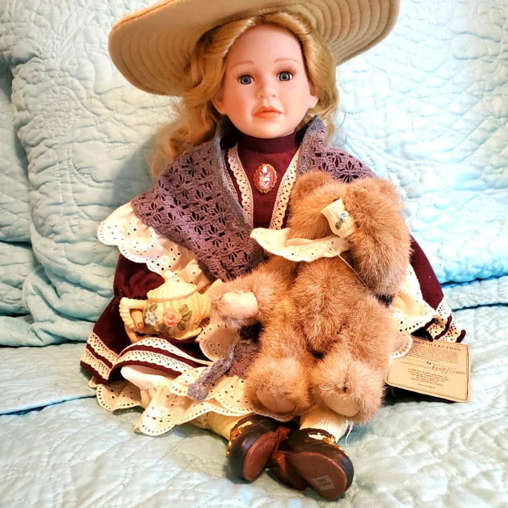 The BOYD'S COLLECTION Doll - Picture 1 of 12